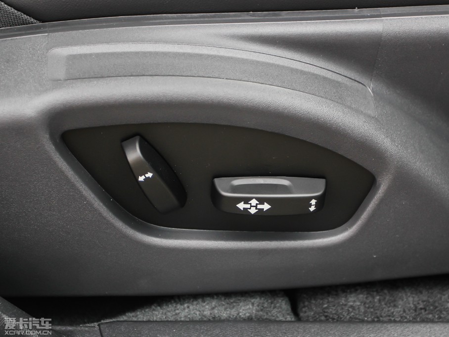 2014���֠���V60 2.0T T5 ���ݰ� 