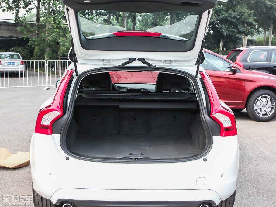 2014֠V60 2.0T T5 ݰ 