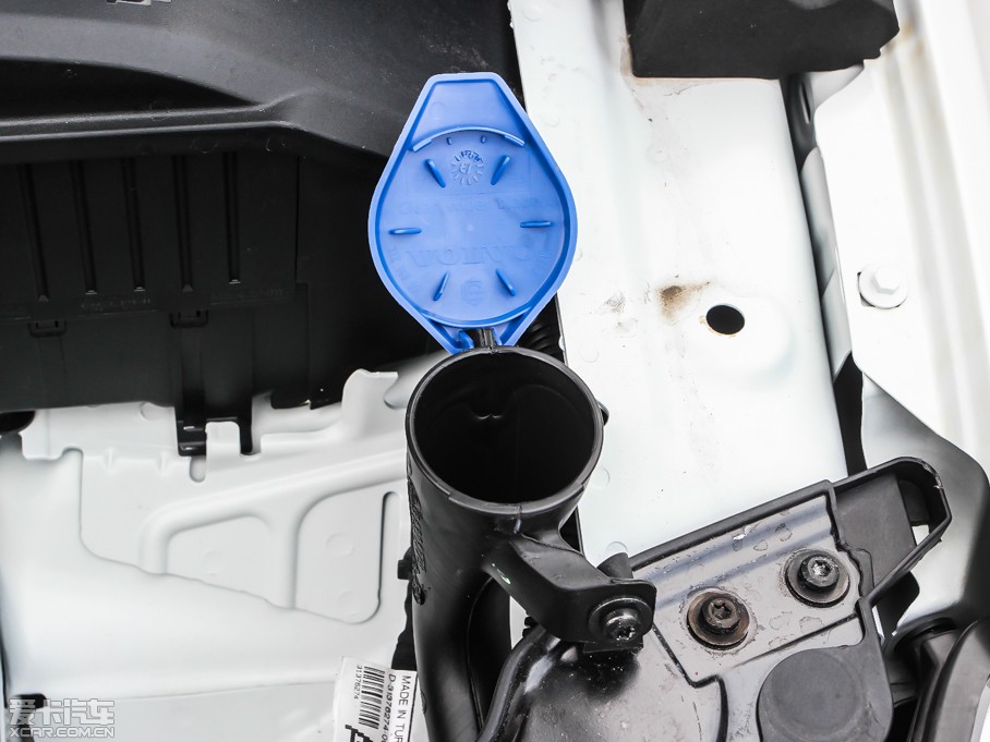 2014���֠���V60 2.0T T5 ���ݰ� 