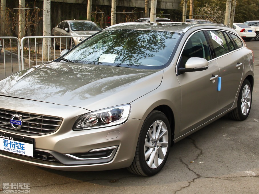 2014���֠���V60 �Ŀ� 2.0T T5 ���ݰ� 