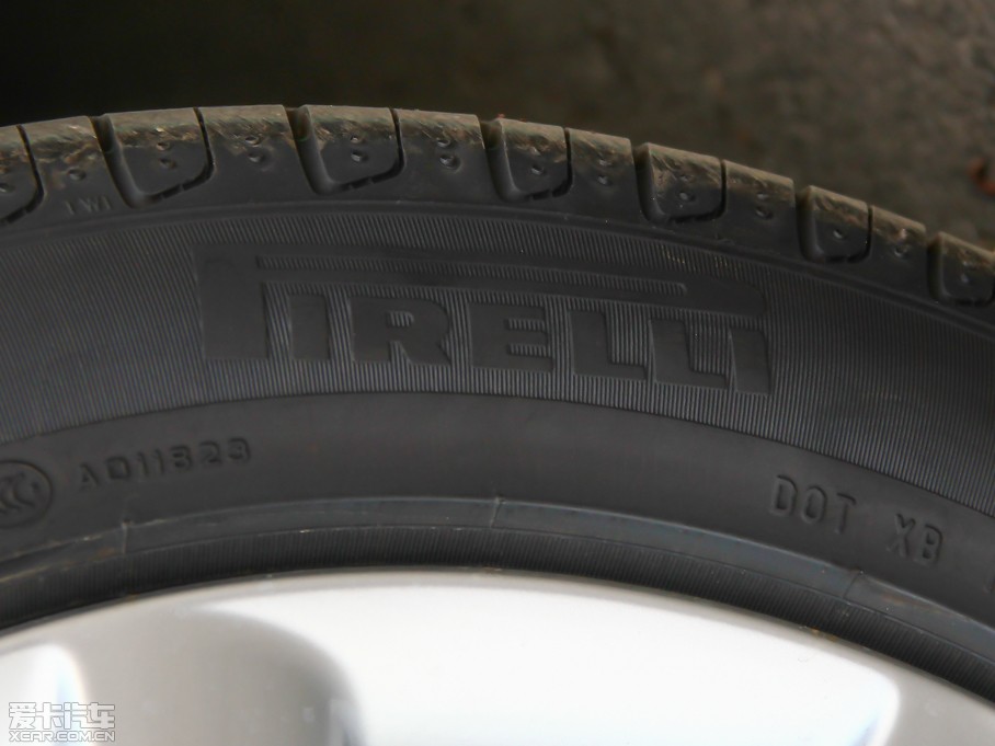 2014���֠���V60 �Ŀ� 2.0T T5 ���ݰ� 