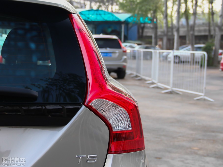 2014���֠���V60 �Ŀ� 2.0T T5 ���ݰ� 