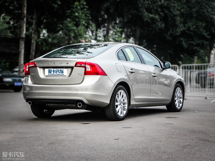 2014���֠���S60(�M(j��n)��) 2.0T T5 ���Ű�