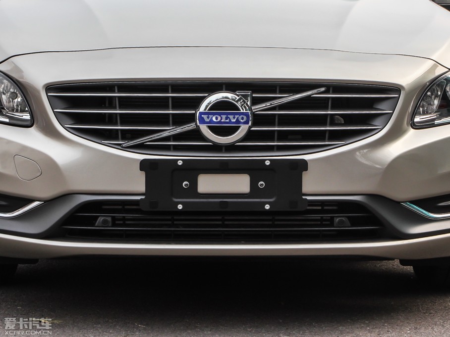 2014���֠���S60(�M(j��n)��) 2.0T T5 ���Ű�