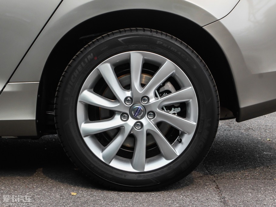 2014���֠���S60(�M(j��n)��) 2.0T T5 ���Ű�