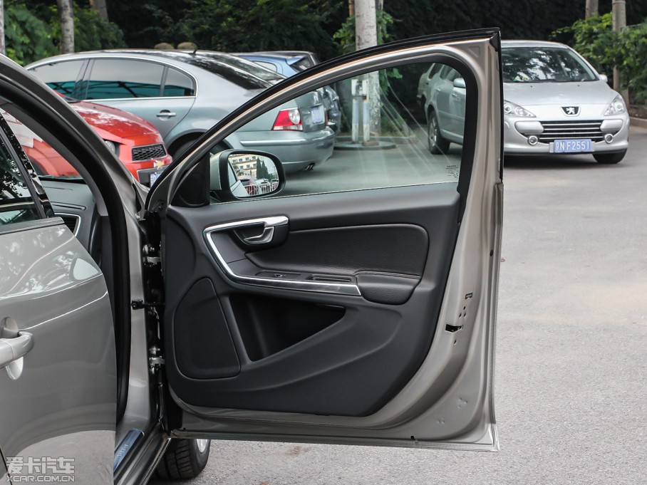 2014֠S60(M) 2.0T T5 Ű