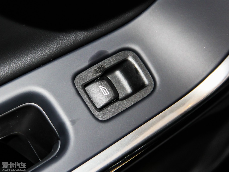 2014֠S60(M(jn)) 2.0T R-Design T5(g)\(yn)(dng)