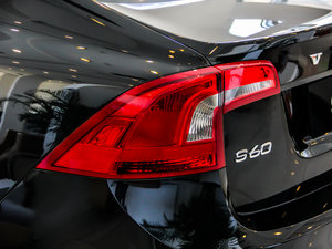 20142.0T R-Design T5\Ӱ ^