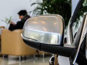 20142.0T R-Design T5\Ӱ ^