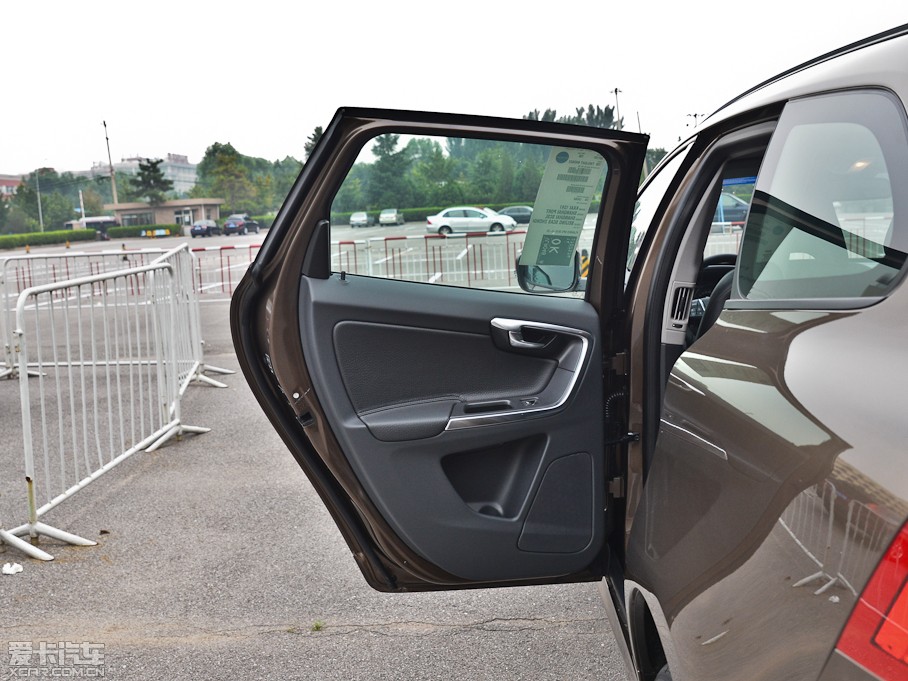 2014֠XC60(M) 2.0T T5ݰ