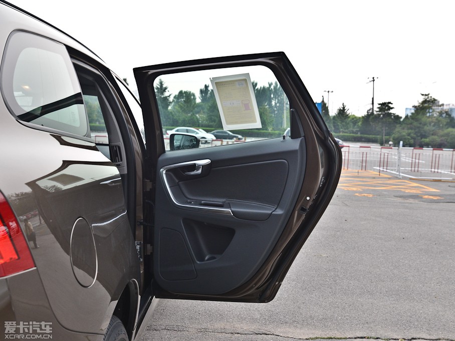 2014֠XC60(M) 2.0T T5ݰ