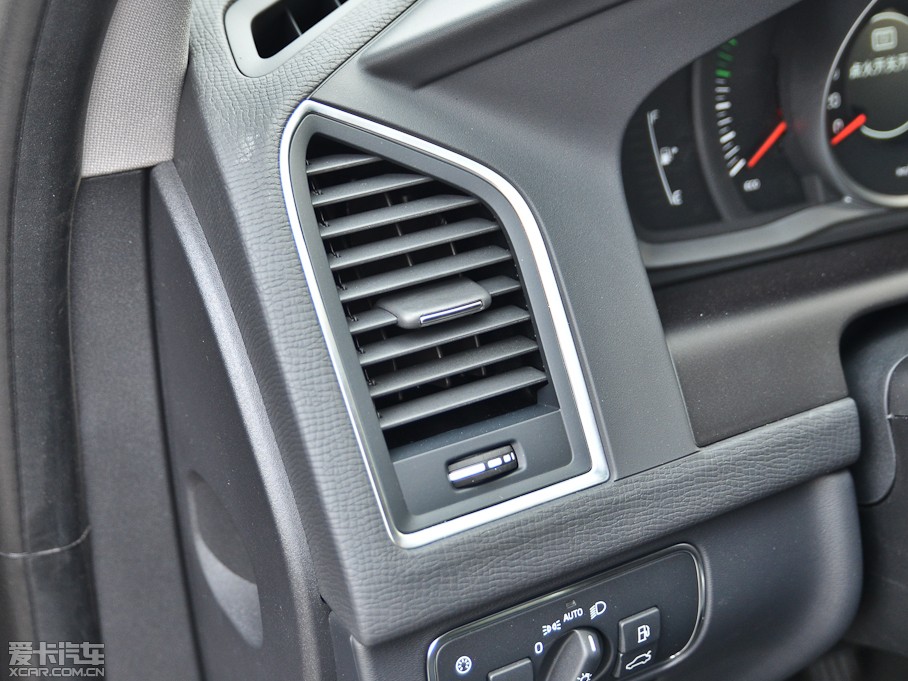 2014֠XC60(M) 2.0T T5ݰ