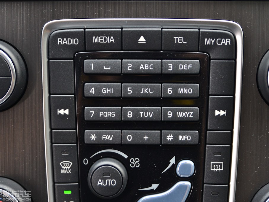 2014֠XC60(M) 2.0T T5ݰ