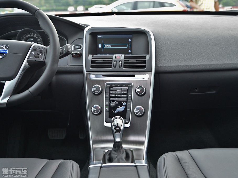 2014֠XC60(M) 2.0T T5ݰ