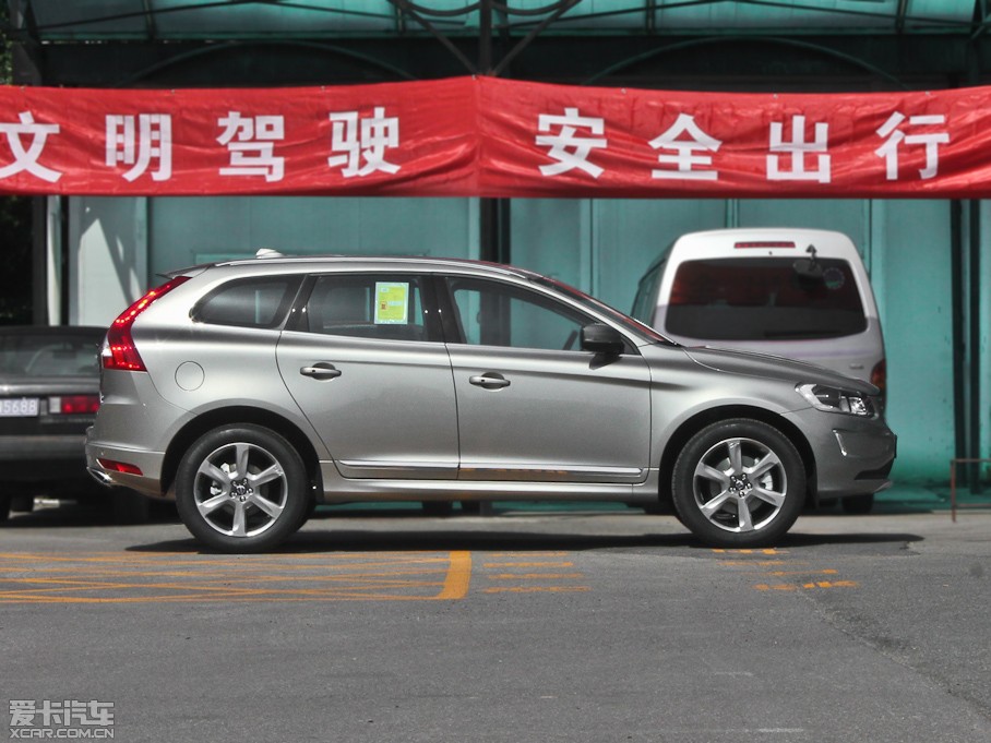 2014֠XC60(M) 3.0T T6ݰ