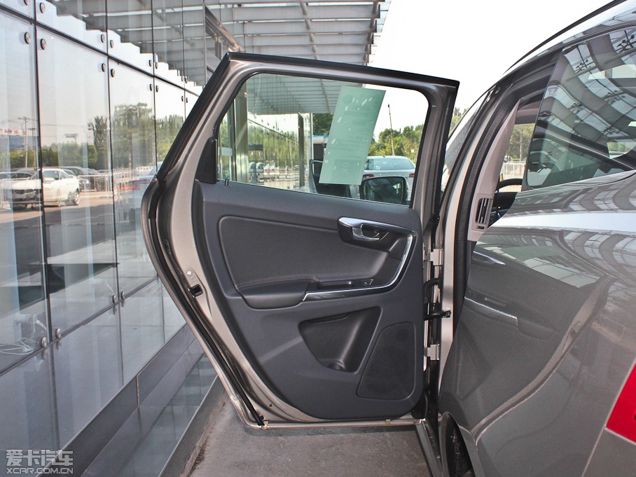 2014֠XC60(M) 3.0T T6ݰ