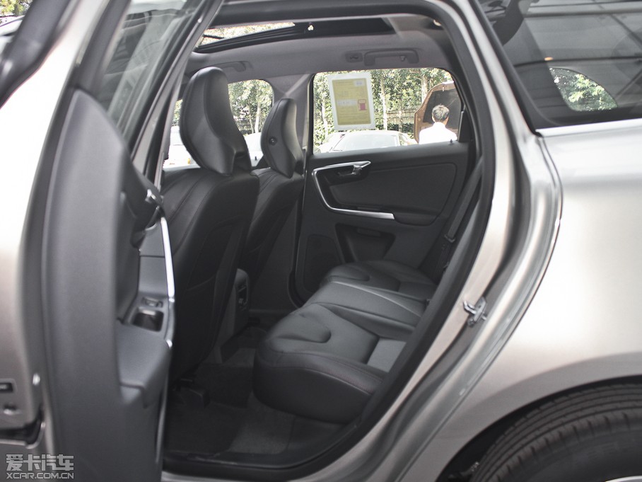 2014֠XC60(M) 3.0T T6ݰ