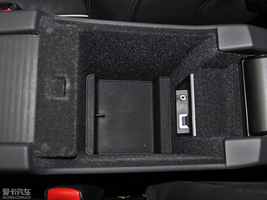 2014֠XC60(M) 2.0T R-Design T5\Ӱ