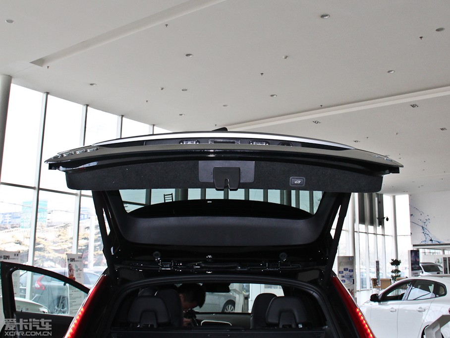 2014֠XC60(M) 2.0T R-Design T5\Ӱ