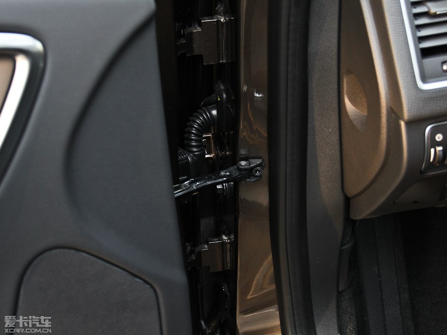 2014֠XC60(M) 3.0T T6Ű