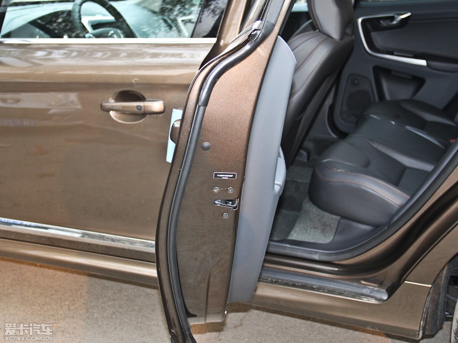 2014֠XC60(M) 3.0T T6Ű