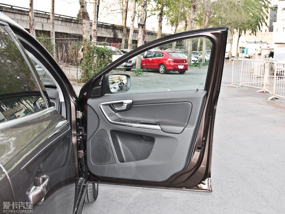 2014֠XC60(M) 3.0T T6Ű