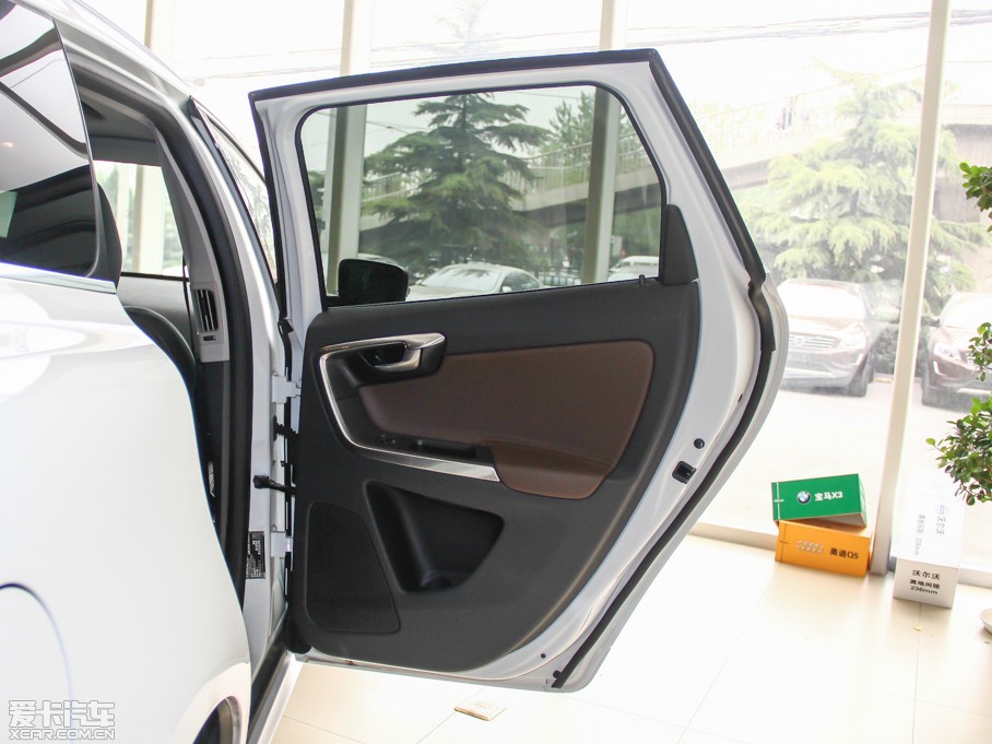 2014֠XC60(M) Ŀ 2.0T T5 Ű