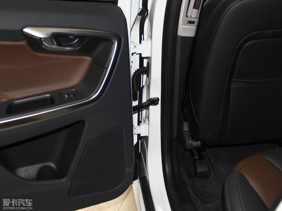 2014֠XC60(M) Ŀ 2.0T T5 Ű