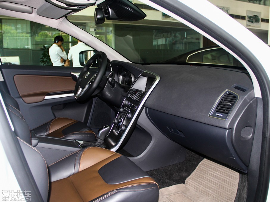 2014֠XC60(M) 2.0T T5Ű