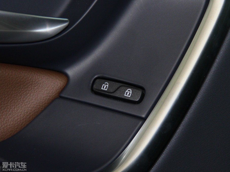 2014֠XC60(M) 2.0T T5Ű