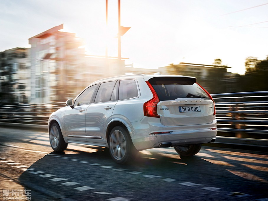 2015���֠���XC90 ������