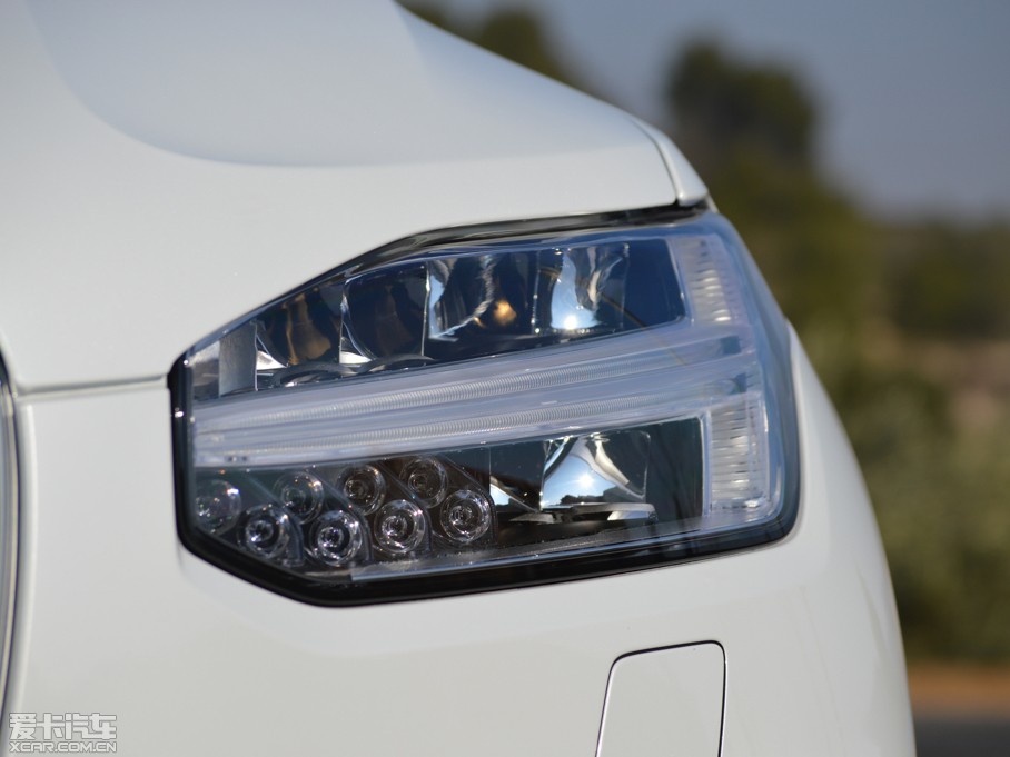 2015���֠���XC90 ������