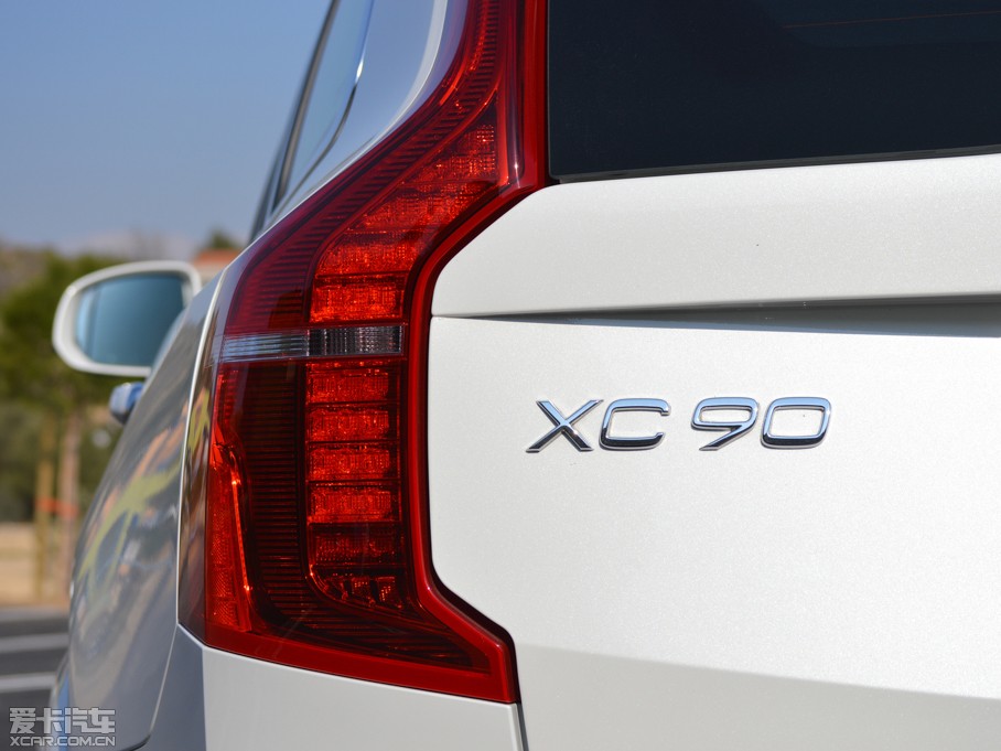 2015ֶXC90 