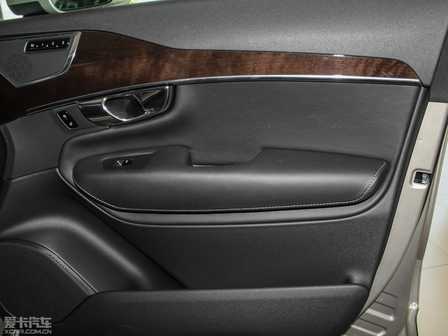 2015֠XC90 T6 Ű 5