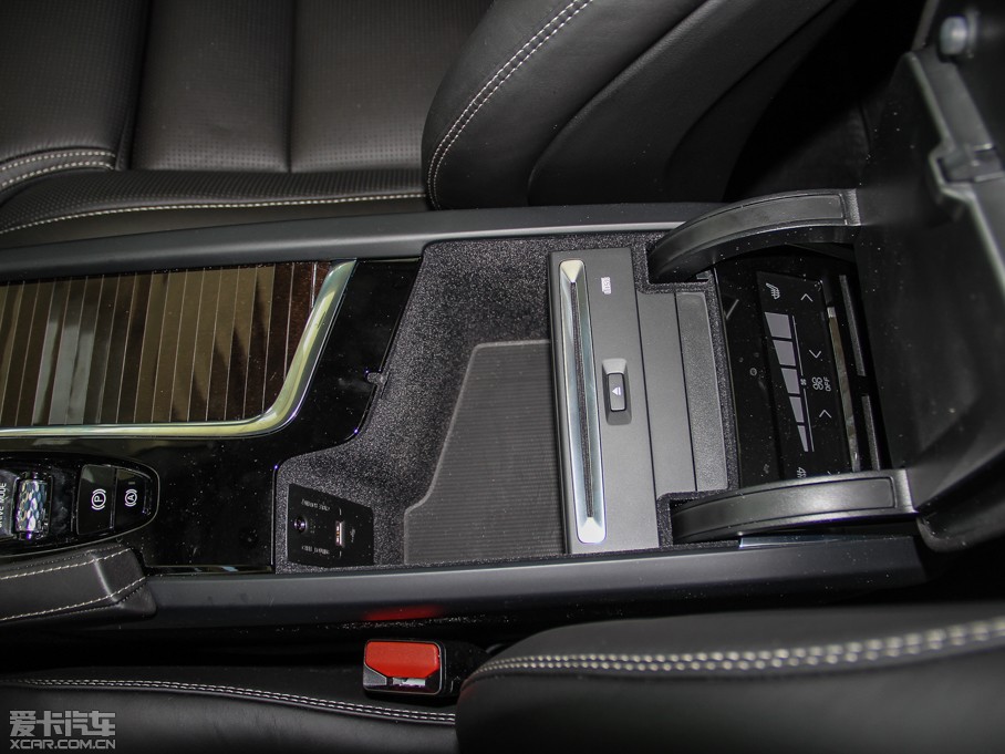 2015֠XC90 T6 Ű 5