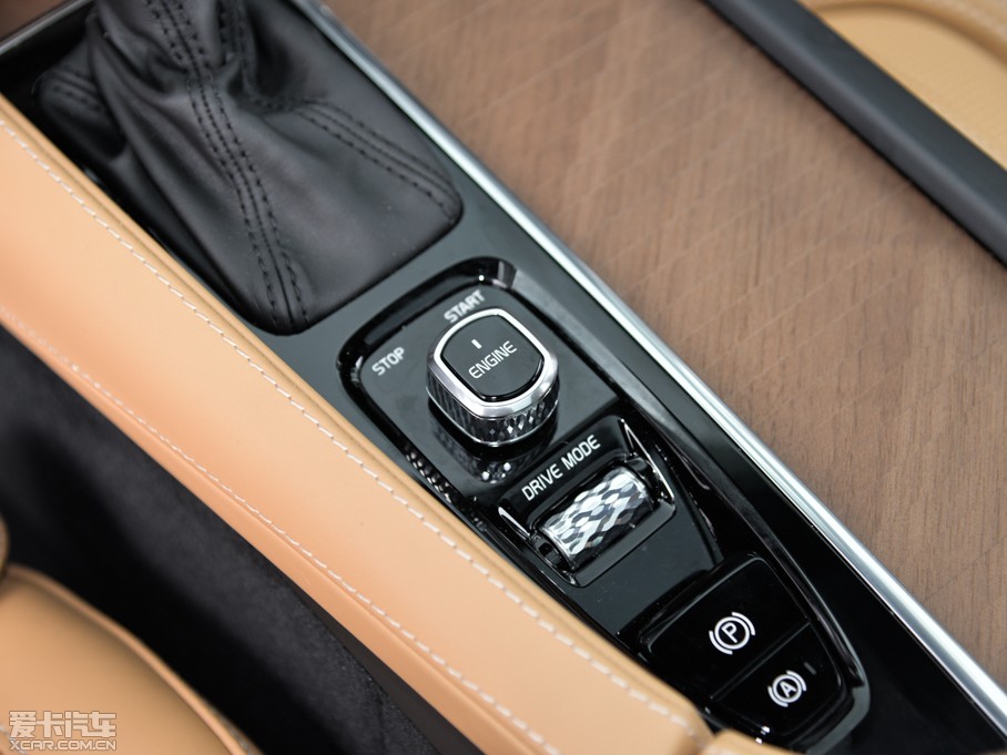 2015���֠���XC90 T6 ������