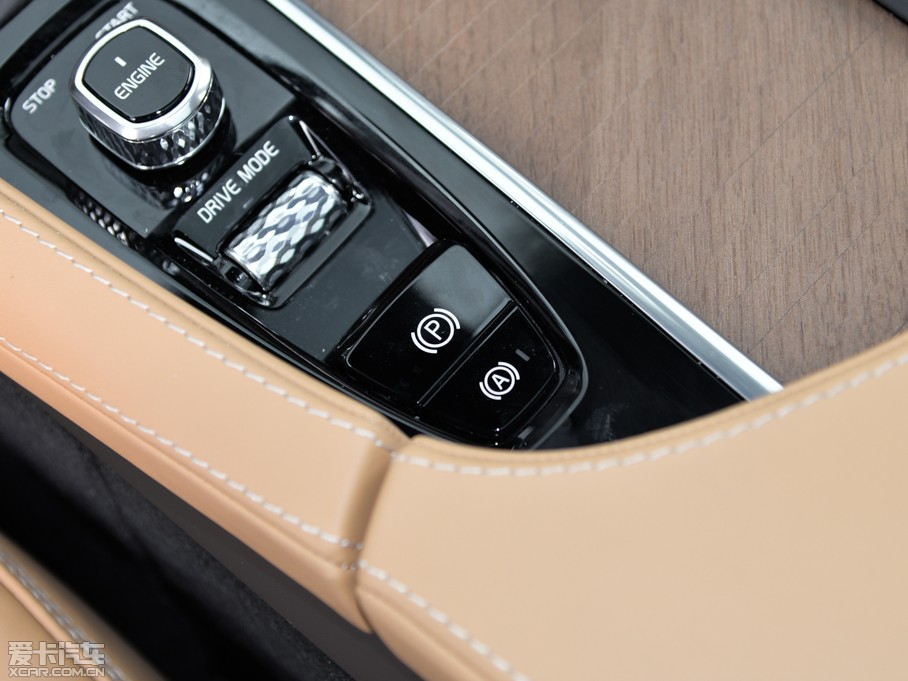 2015���֠���XC90 T6 ������