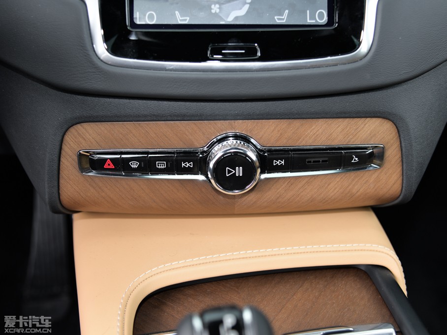 2015���֠���XC90 T6 ������