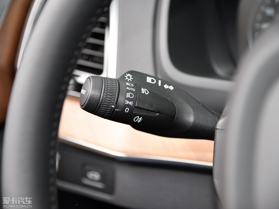 2015���֠���XC90 T6 ������