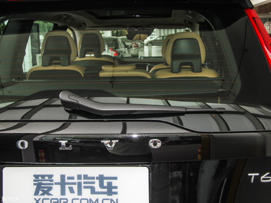 2015֠XC90 T6  5