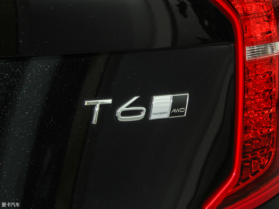2015֠XC90 T6  5
