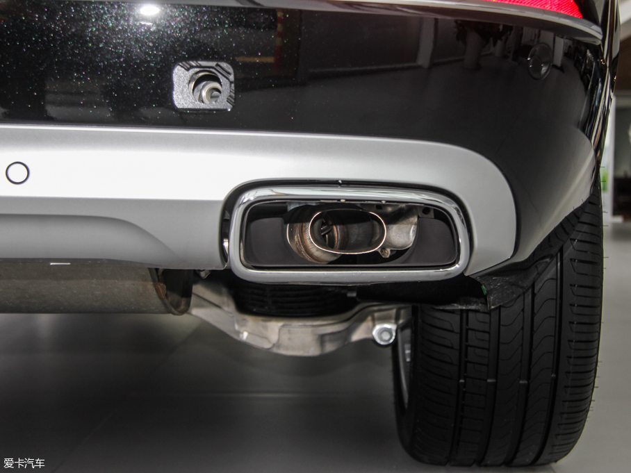 2015֠XC90 T6  5