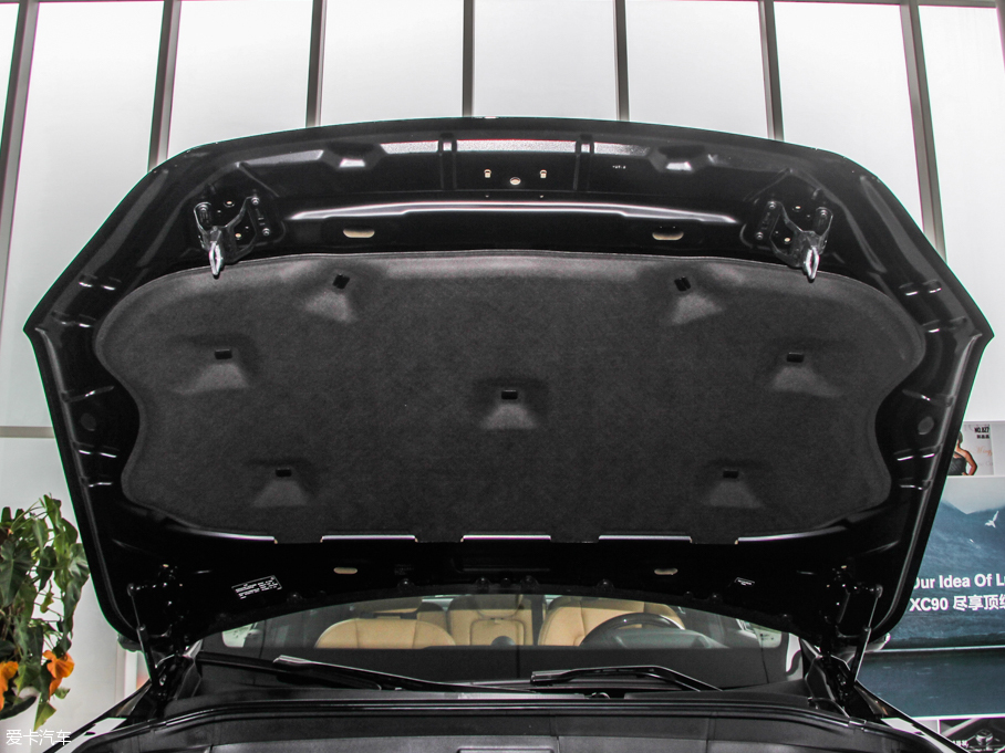 2015֠XC90 T6  5