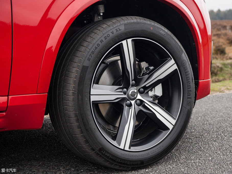 2015���֠���XC90 R-Design