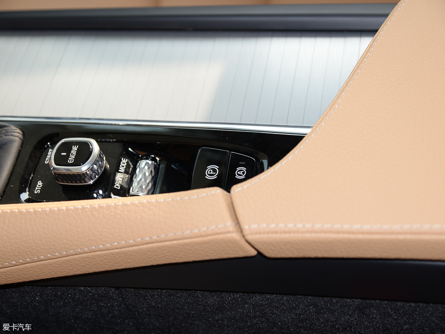 2015���֠���XC90 T6 ���ݰ� 7��