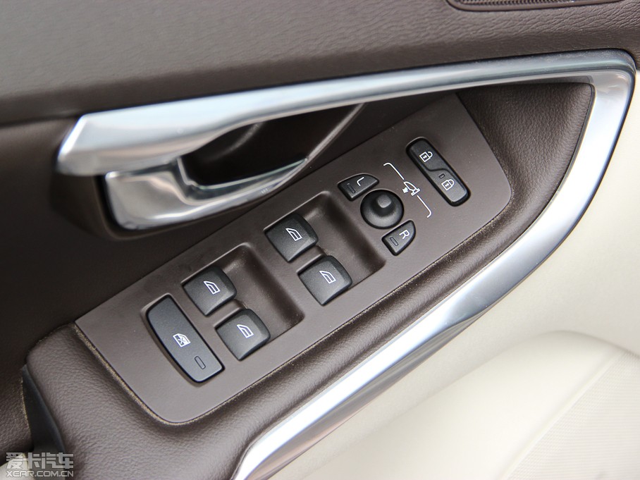 2014���֠���V40 2.0T T5 �����