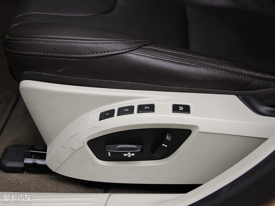 2014���֠���V40 2.0T T5 �����