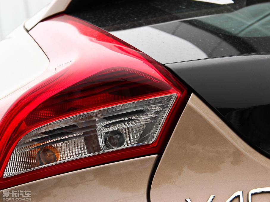 2014���֠���V40 2.0T T5 �����