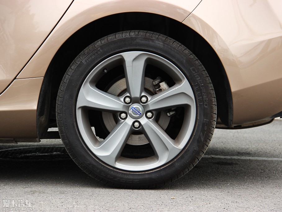 2014���֠���V40 2.0T T5 �����