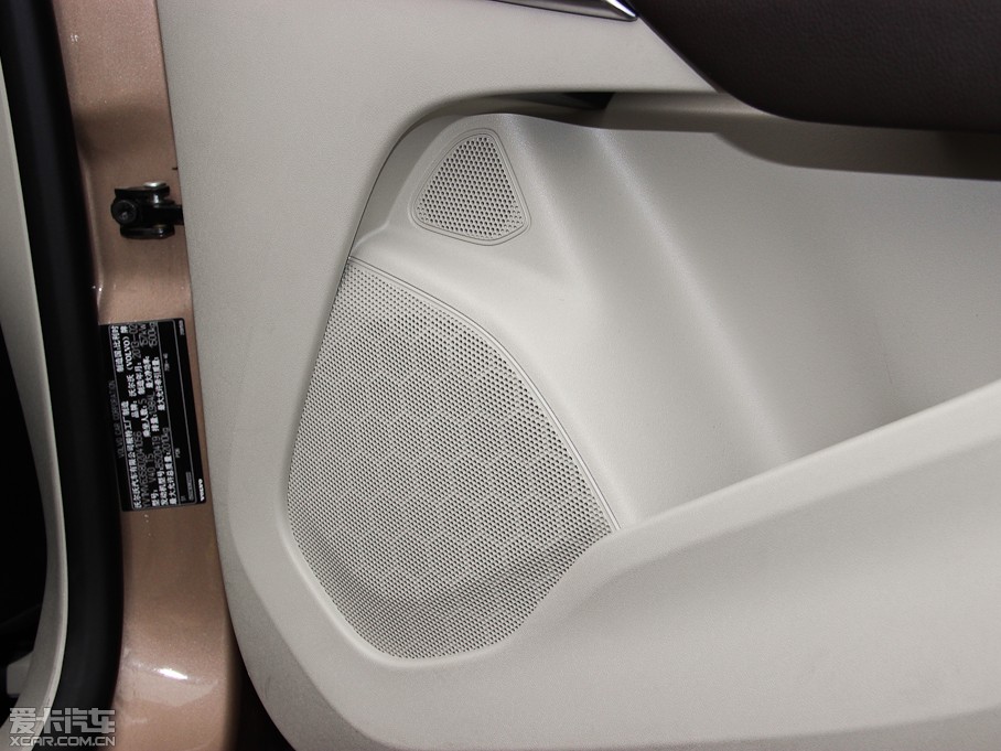 2014���֠���V40 2.0T T5 �����